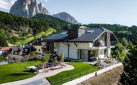 Anna Lodges Dolomites